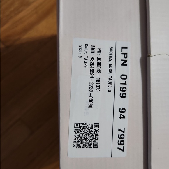 Brand new, never worn, Just Fab Edde high-heeled booties, Size 9. - Picture 4 of 4